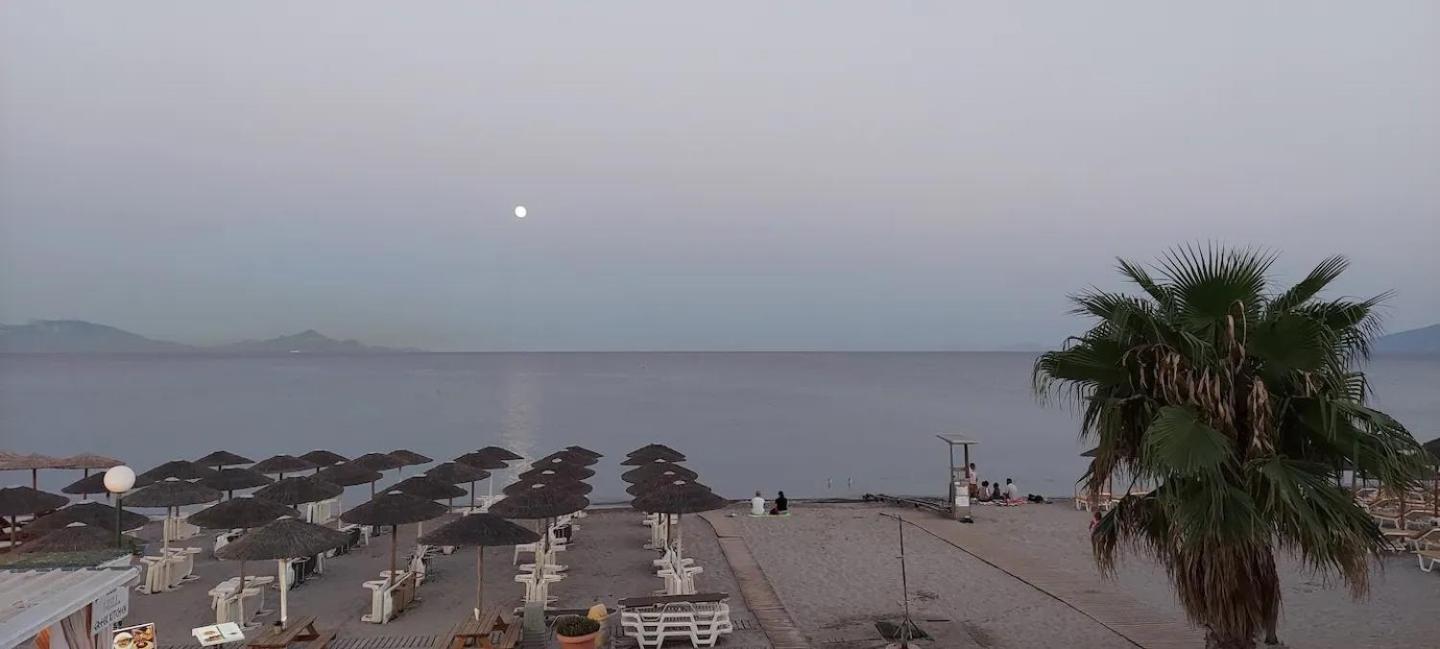 Holiday home Beachfront Bliss